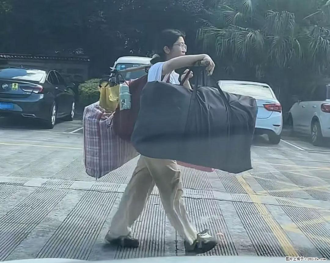 全网追的“扁担女孩”，找了一份暑假工，时薪12元 - 益阳生活资讯 - 益阳28生活网 yiyang.28life.net